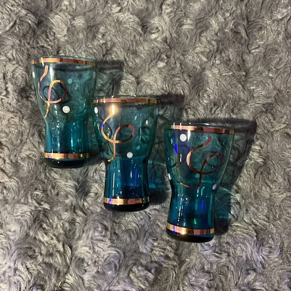 Elegant Blue and Gold Shot Glasses DL13
